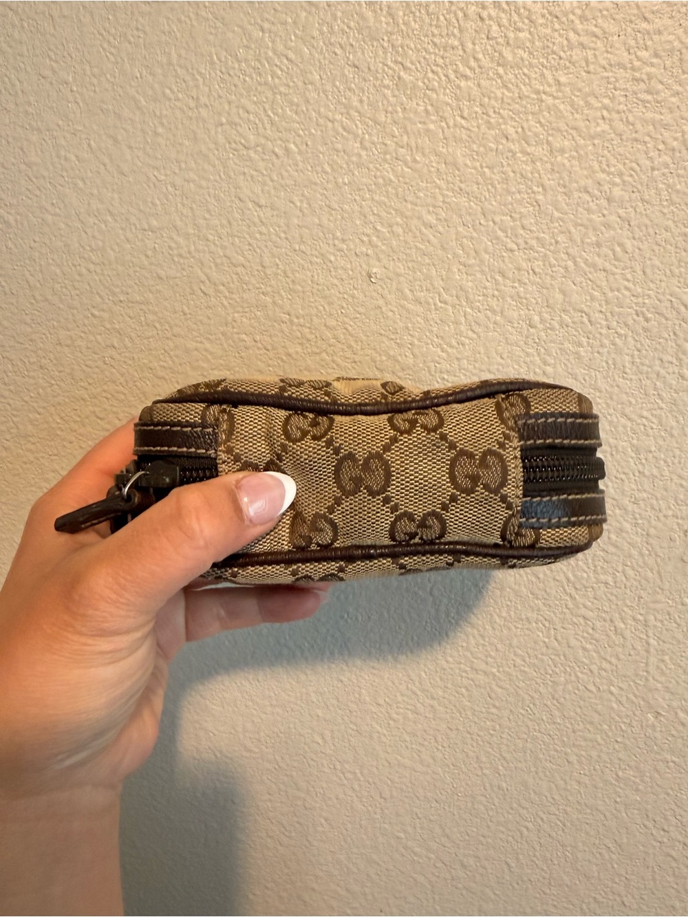 Gucci Beige Brown GG Canvas Cosmetic Case - Picture 3 of 10